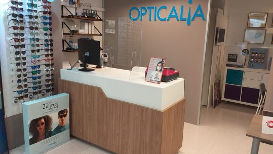 Gropius: el mostrador para ópticas de Inretail.
